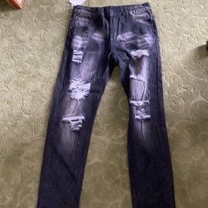 Men’s size 30 Qimyum distressed jeans black